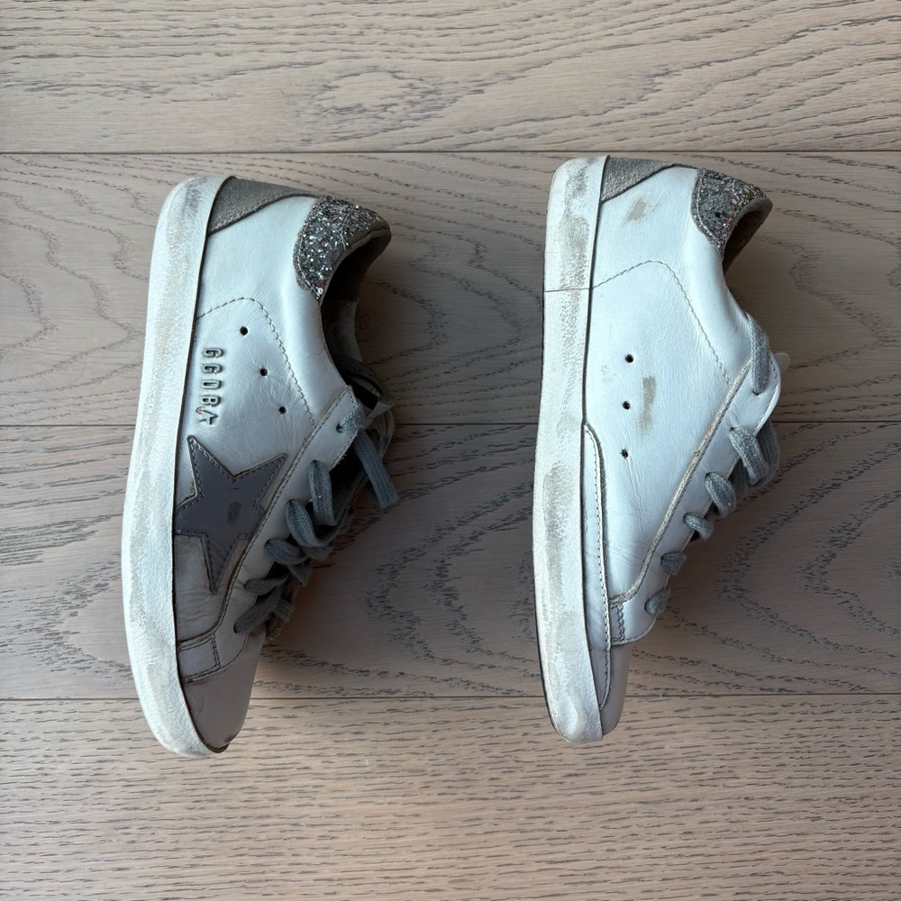 Golden Goose Super-Star with Laminated Star and Heel Tab Lace Up Womens Size 5 - Picture 4 of 5
